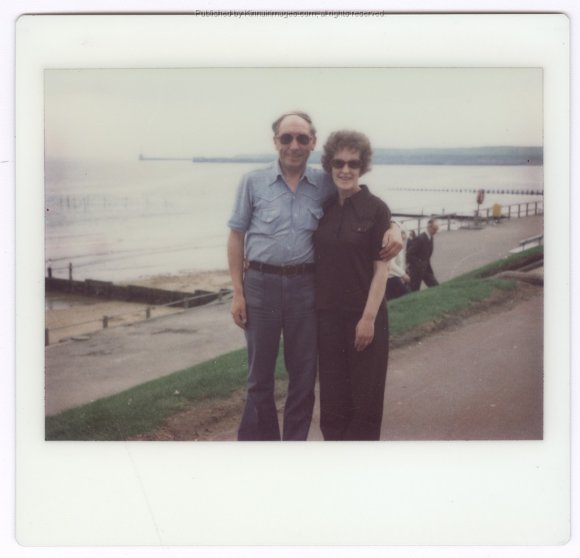 Charlie and Ruby West Beach001